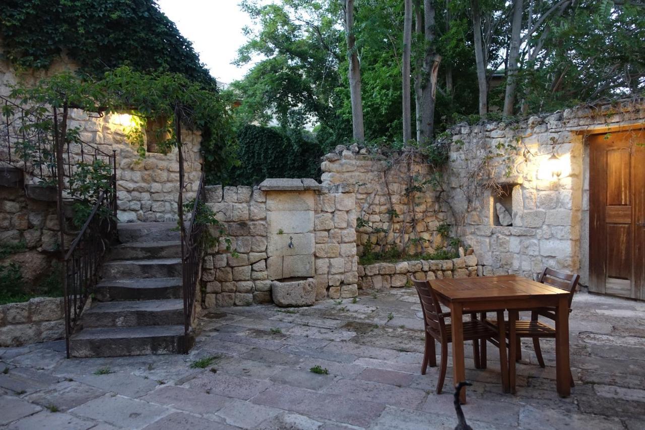 Esbelli Evi Cave Houses Ürgüp Exteriör bild