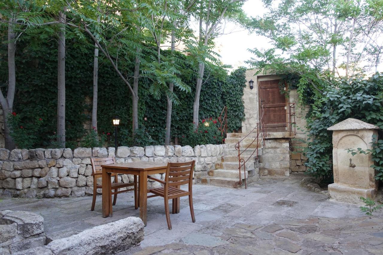 Esbelli Evi Cave Houses Ürgüp Exteriör bild