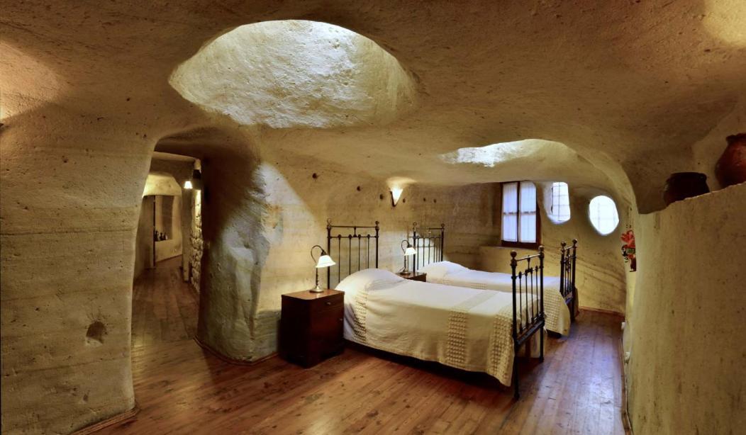 Esbelli Evi Cave Houses Ürgüp Exteriör bild